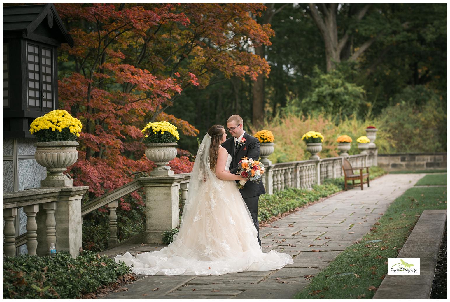 fall wedding at Stan Hywet
